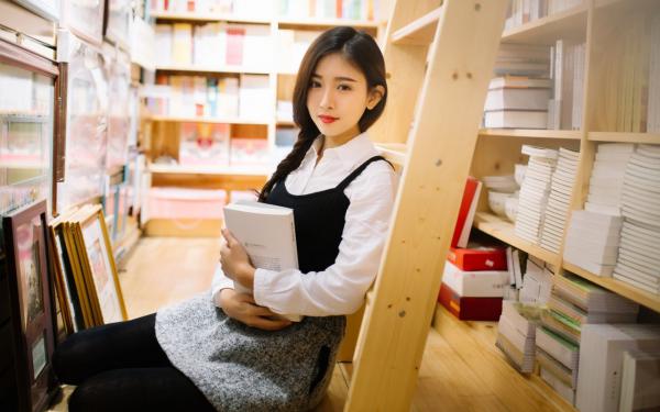 重生后和妹妹换嫁我成大佬心尖宠乔宁宁凌铩乔白薇精彩内容在线阅读